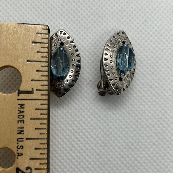 Womens Earrings Silver Tone and Clear Blue Bead Western Festival Boho Clip On - Picture 2 of 8